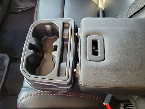 Used 2021 Jeep Wrangler Unlimited Rubicon AWD/4WD image 17