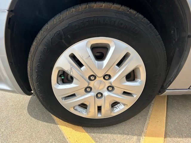 Used 2018 Dodge Grand Caravan SE w/ UConnect Hands-Free Group FWD image 42