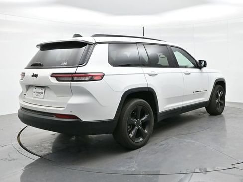 Used 2023 Jeep Grand Cherokee L Laredo image 7