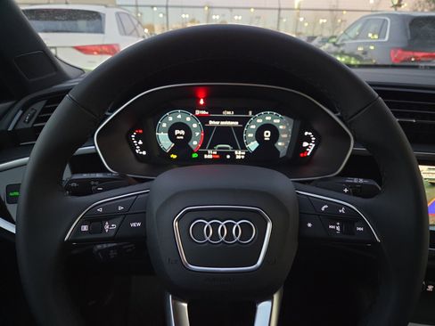 New 2025 Audi Q3 2.0T Premium image 9