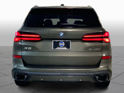 New 2026 BMW X5 xDrive50e w/ Executive Package image 4