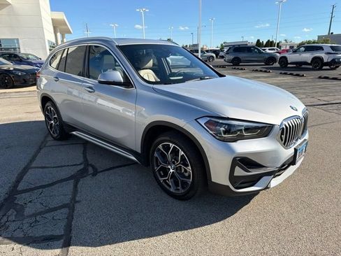 Used 2021 BMW X1 xDrive28i w/ Convenience Package AWD/4WD image 3