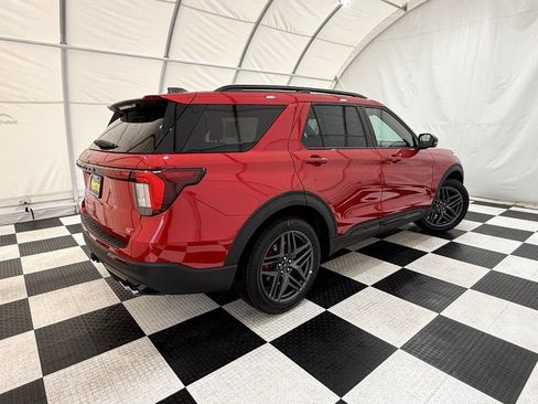 New 2026 Ford Explorer ST w/ Sun And Sound Package image 7
