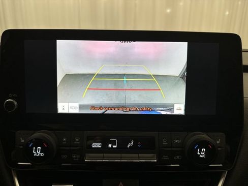 Used 2025 Toyota Grand Highlander AWD image 26