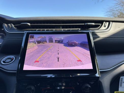 New 2025 Jeep Grand Cherokee Limited w/ Black Appearance Package image 28