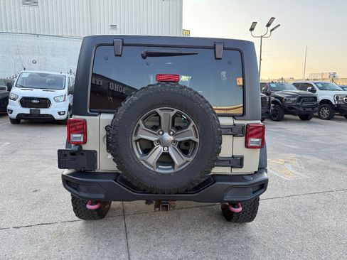 Used 2018 Jeep Wrangler Unlimited Rubicon AWD/4WD image 5