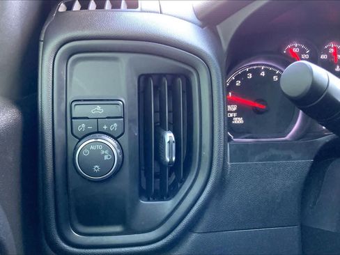 Certified 2021 Chevrolet Silverado 1500 Custom RWD image 33