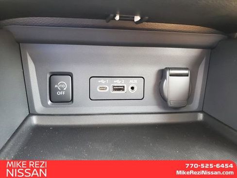 New 2025 Nissan Sentra SV w/ SV Premium Package image 19