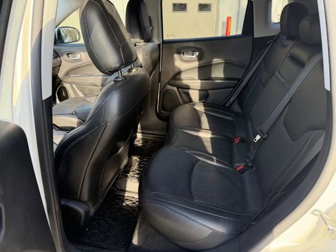 Used 2019 Jeep Compass Limited image 9