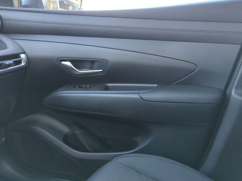 New 2026 Hyundai Tucson Blue SE image 28