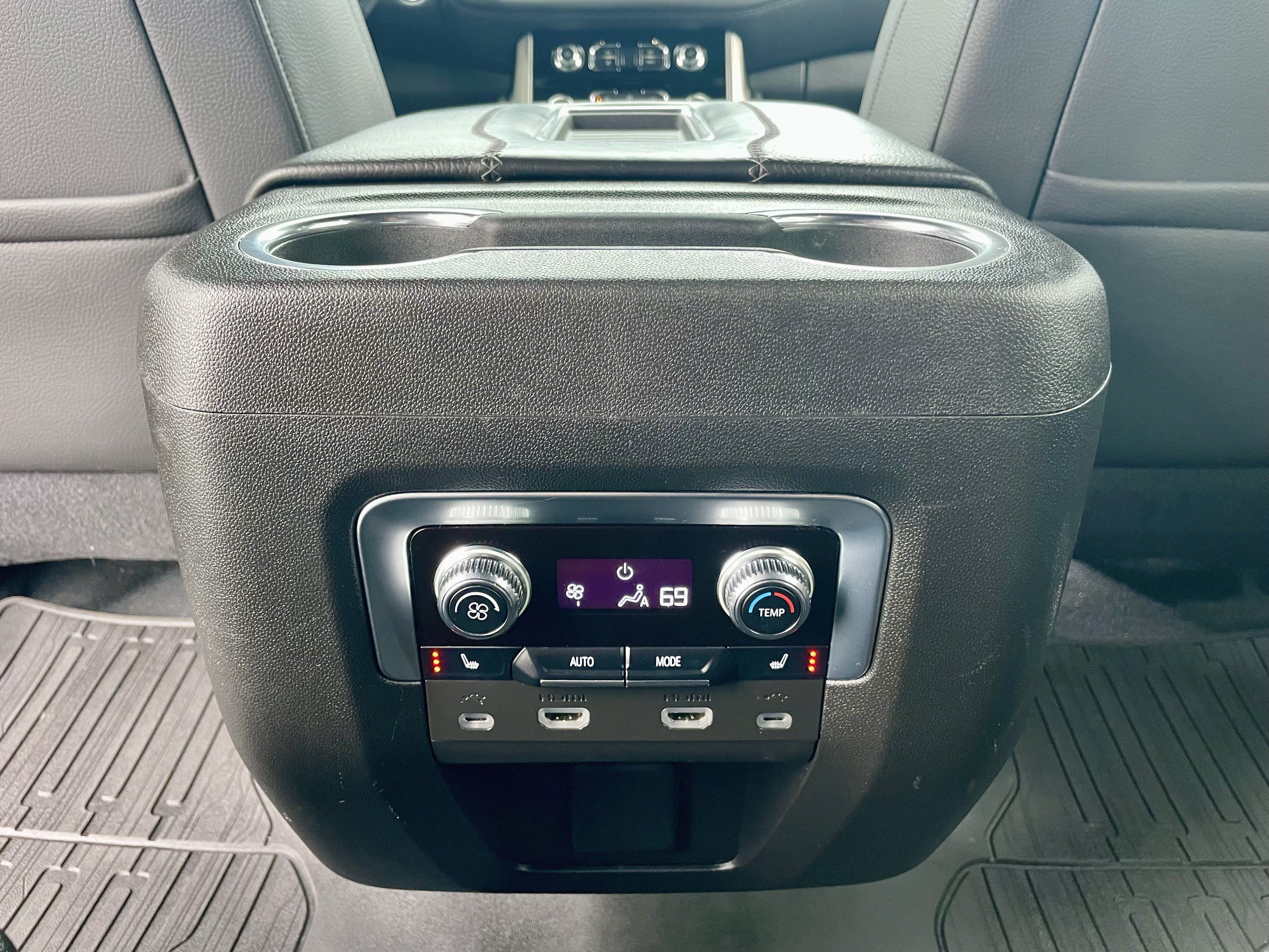 Used 2021 GMC Yukon XL Denali w/ Denali Ultimate Package AWD/4WD image 26