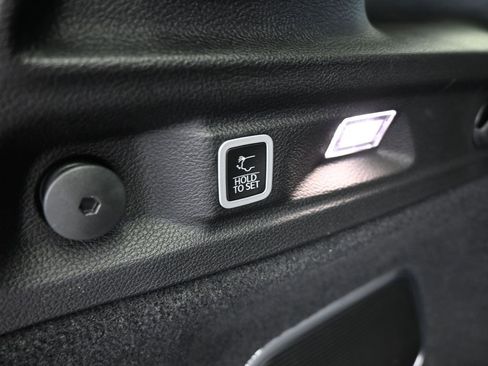 Used 2024 Jeep Grand Cherokee L Overland w/ Advanced Protech Group III image 50