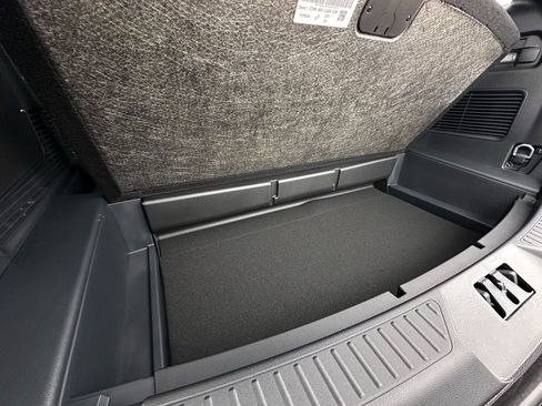 New 2026 Ford Explorer ST-Line image 31