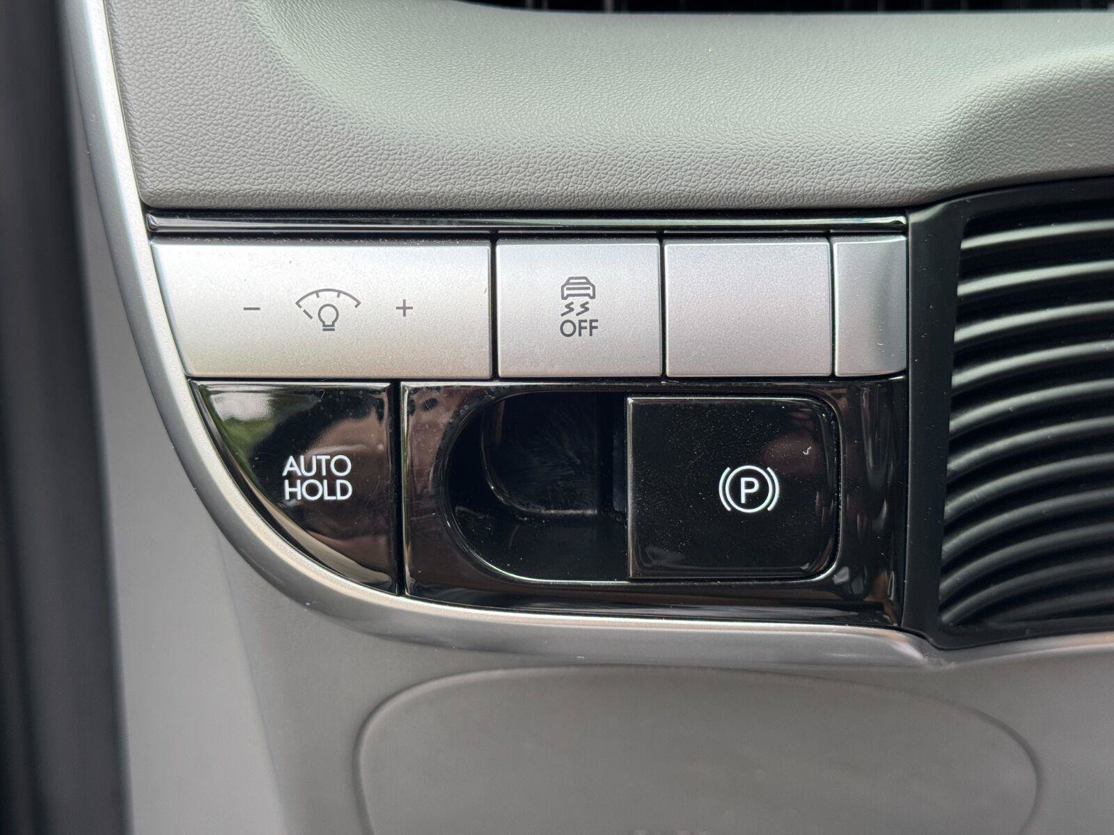 Used 2024 Hyundai Ioniq 5 SE RWD image 17