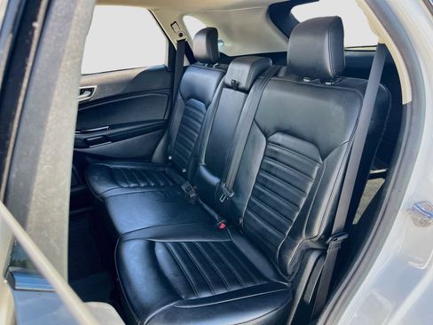Used 2020 Ford Edge SEL w/ Convenience Package FWD image 24