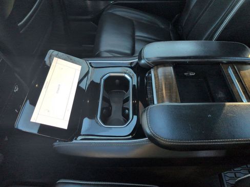 Used 2022 Jeep Grand Wagoneer Series II w/ Convenience Group III image 23