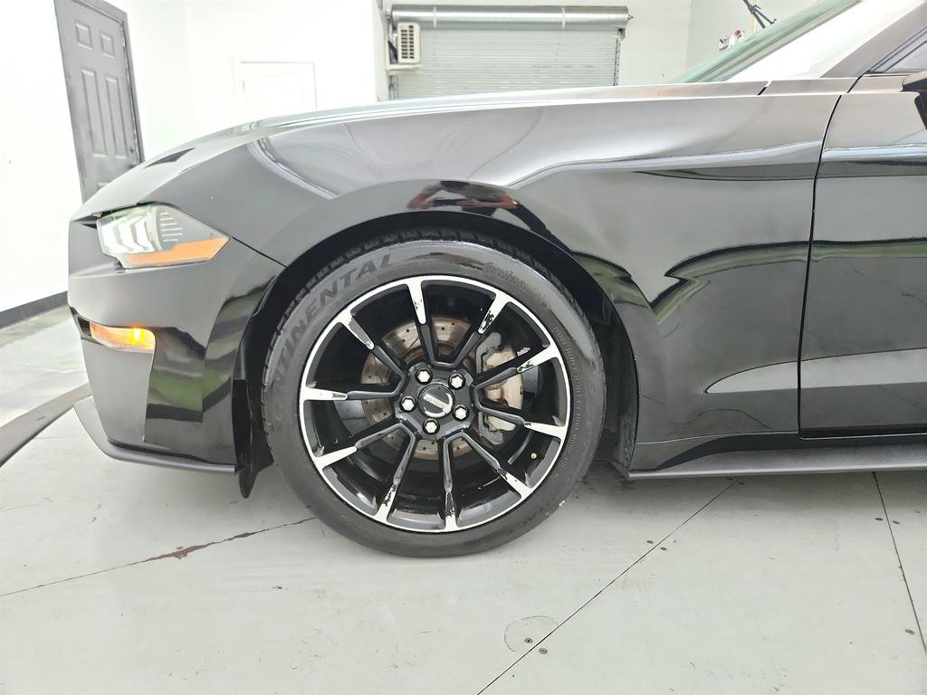 Used 2020 Ford Mustang Coupe RWD image 28