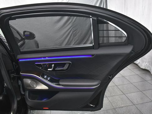 Used 2023 Mercedes-Benz S 580 4MATIC Sedan image 16