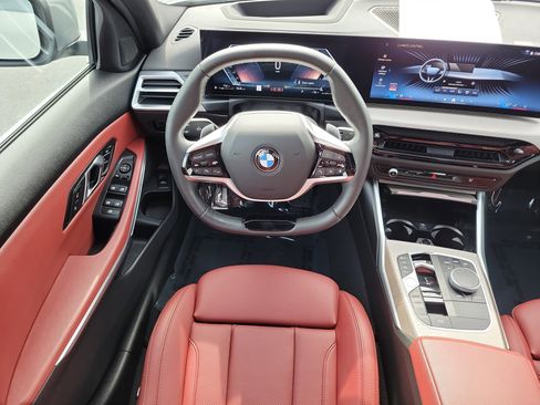 Used 2025 BMW 330i xDrive Sedan image 15