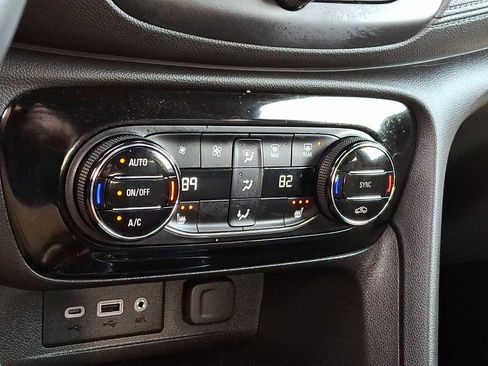 Certified 2023 Buick Encore GX Select w/ Sport Touring Package image 15