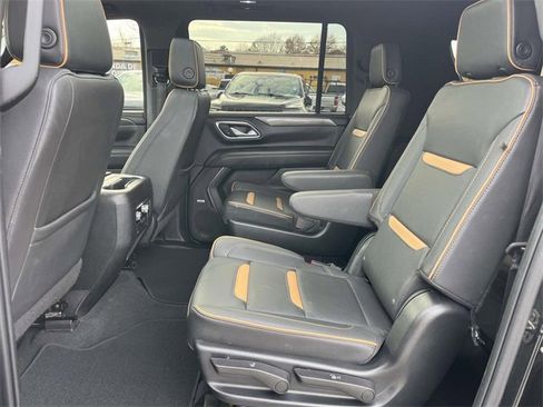 Used 2023 GMC Yukon XL AT4 image 15