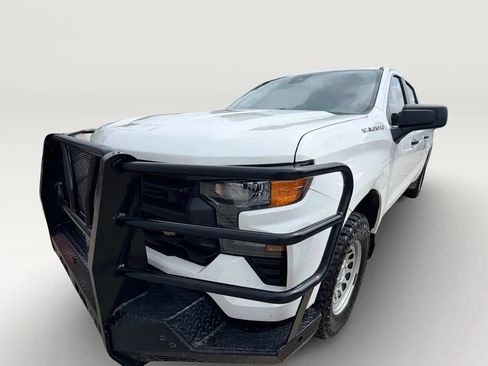 Used 2023 Chevrolet Silverado 1500 W/T w/ WT Value Package AWD/4WD image 3