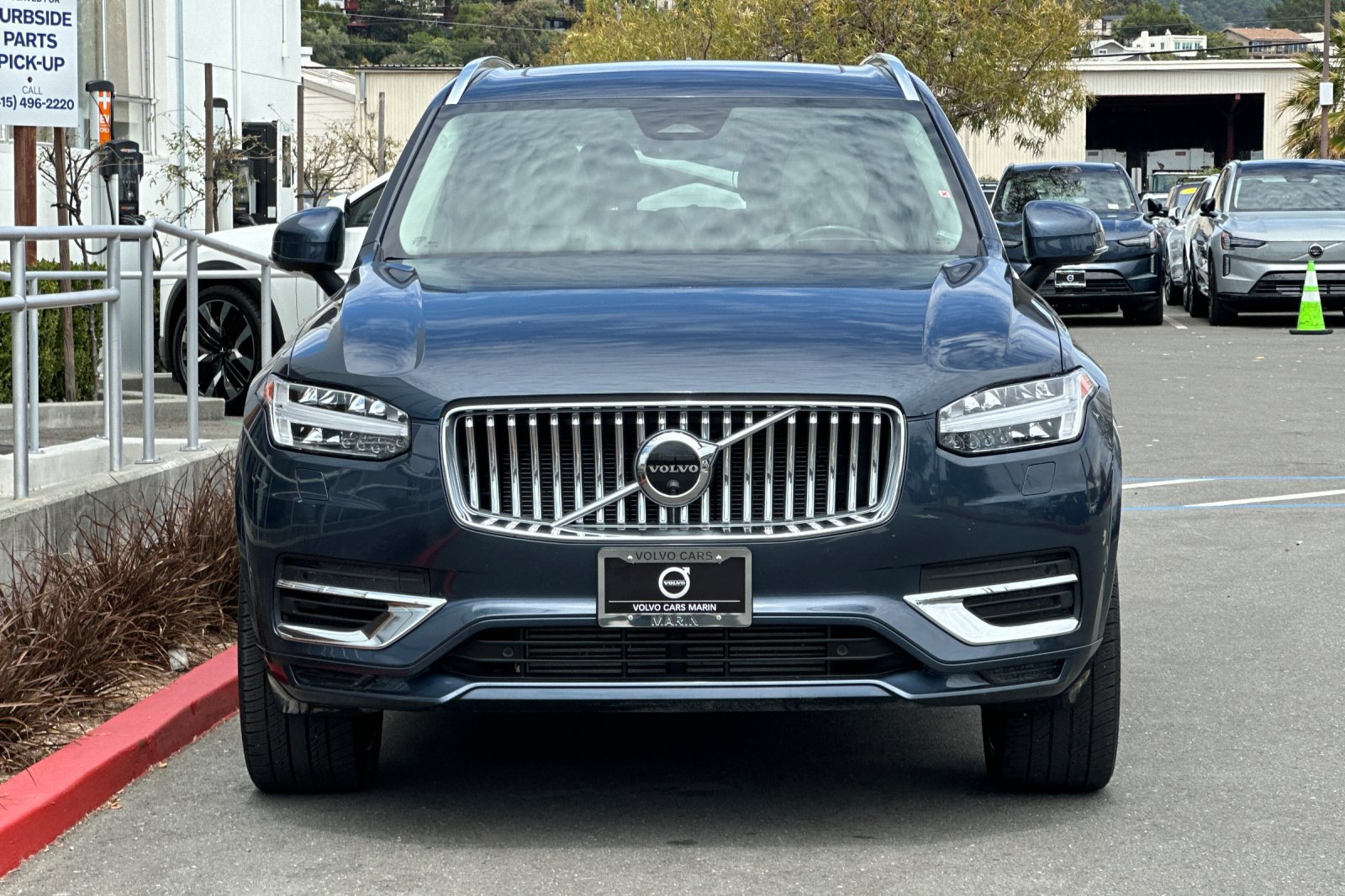 Used 2023 Volvo XC90 T8 Ultimate w/ Protection Package Premier AWD/4WD image 11