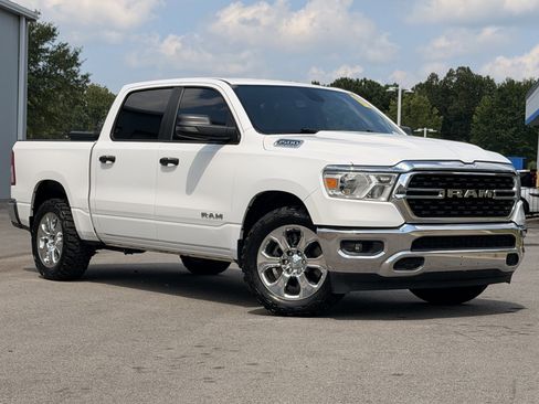Used 2023 RAM 1500 Big Horn RWD image 2