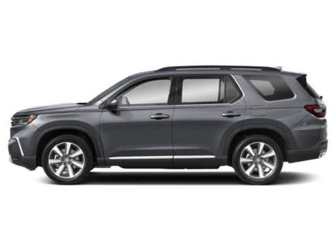 Used 2024 Honda Pilot Touring image 2