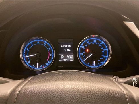 Used 2017 Toyota Corolla LE w/ Carpet Mat Package (TMS) image 19