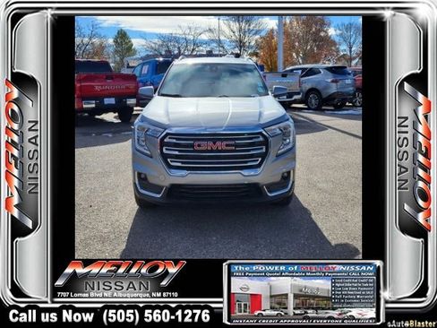 Used 2024 GMC Terrain SLT image 5