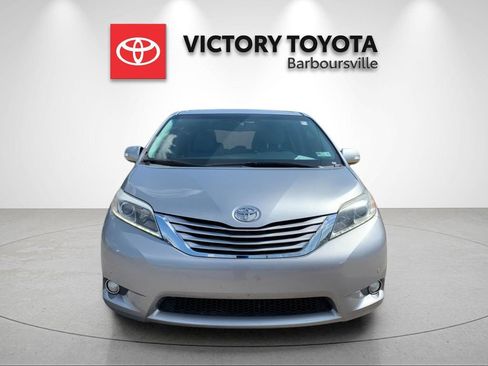 Used 2017 Toyota Sienna Limited Premium AWD/4WD image 8
