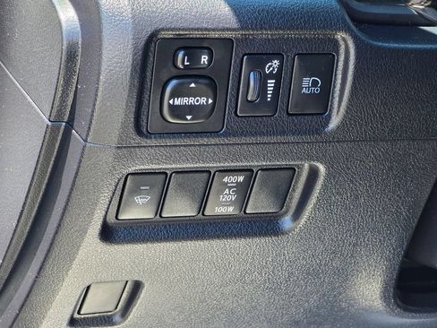 Used 2020 Toyota 4Runner SR5 Premium w/ Moonroof Package AWD/4WD image 8