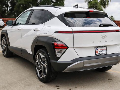 New 2026 Hyundai Kona SEL Premium FWD image 9