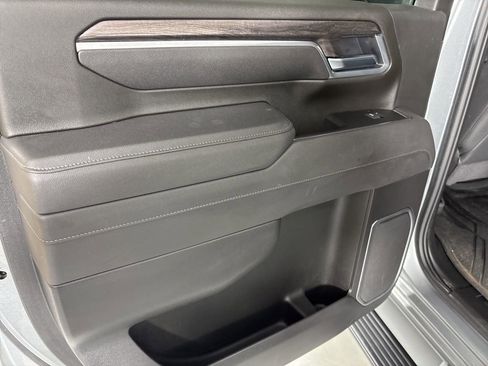 Used 2025 Chevrolet Silverado 2500 LTZ w/ LTZ Premium Package image 45