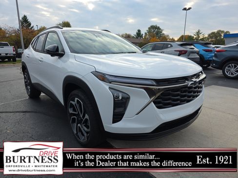 New 2026 Chevrolet Trax RS w/ Driver Confidence Package image 1