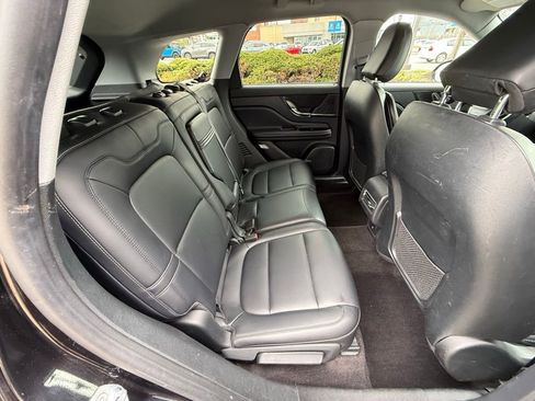 Used 2021 Lincoln Corsair AWD image 36
