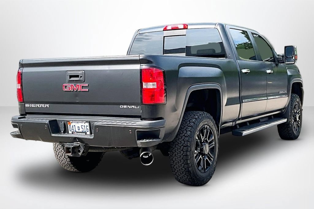 Used 2016 GMC Sierra 2500 Denali w/ Driver Alert Package AWD/4WD image 5