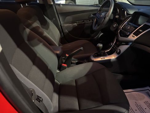 Used 2016 Chevrolet Cruze LT w/ Sun And Sound Package image 45