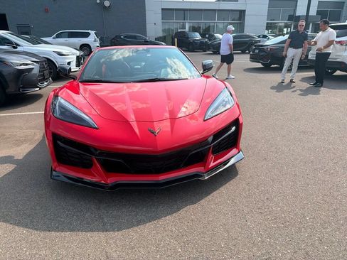 Used 2025 Chevrolet Corvette Z06 w/ Stealth Interior Trim Package RWD image 9