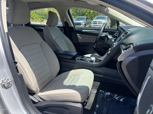 Used 2018 Ford Fusion S FWD image 17