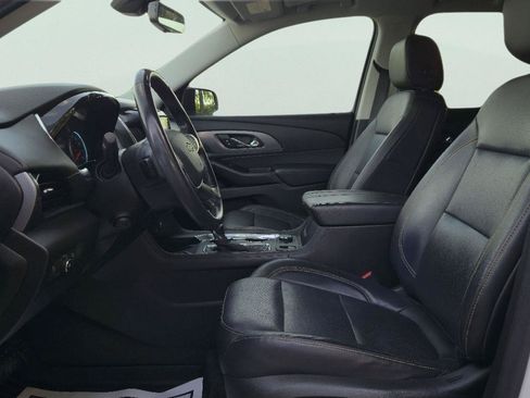 Used 2020 Chevrolet Traverse Premier w/ Redline Edition FWD image 13