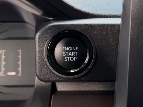 Used 2025 Toyota Tacoma SR5 image 22