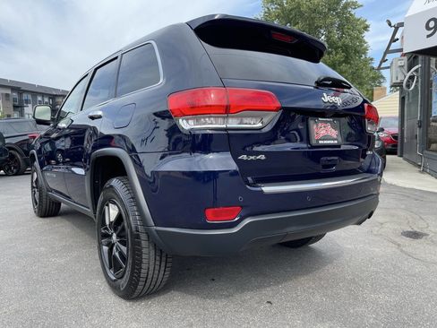 Used 2017 Jeep Grand Cherokee Limited image 4