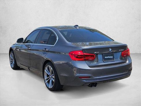 Used 2018 BMW 330i xDrive Sedan AWD/4WD image 8