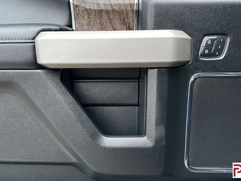 Used 2019 Ford F350 Lariat w/ Lariat Ultimate Package image 12