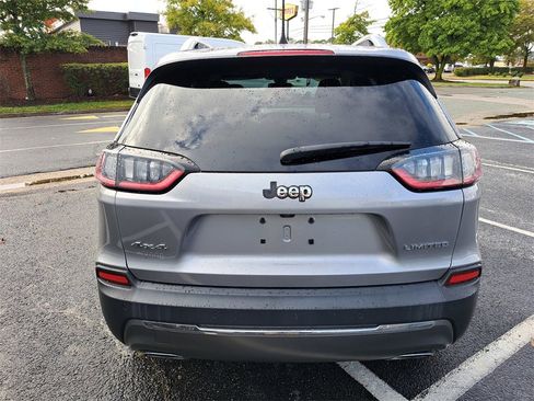Used 2019 Jeep Cherokee Limited image 5