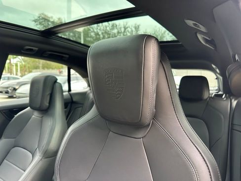 Certified 2025 Porsche Macan 4S Electric image 24