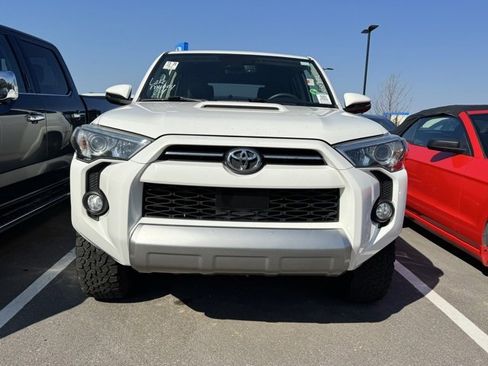 Used 2020 Toyota 4Runner TRD Off-Road Premium image 2