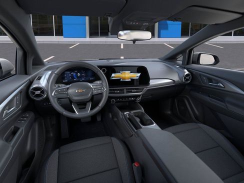 New 2026 Chevrolet Equinox EV LT FWD image 28